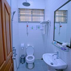 Отель Yuan Sheng Hotel Мьянма, Мандалай - отзывы, цены и фото номеров - забронировать отель Yuan Sheng Hotel онлайн ванная фото 3