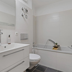 BRIGHT: The PENTHOUSE - Jacuzzi - BBQ - Parkplatz/Parking - Bild 9