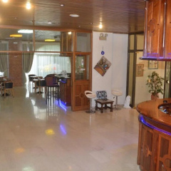 Paradise Hotel thumbnail 15