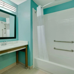 Spark by Hilton Midland South thumbnail 8