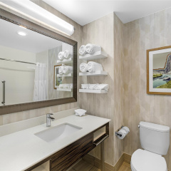 Hampton Inn & Suites Bend thumbnail 50