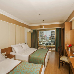 Taç Premier Hotel & Spa - Bild 4
