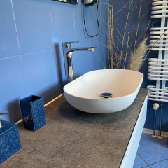 Pool & Lake Holiday Home - Bild 10