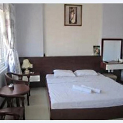 Ngoi Sao Hotel thumbnail 2