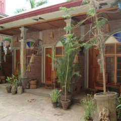 Teak Wood Hotel thumbnail 18