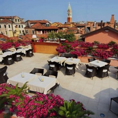 Hotel A LA Commedia - Bild 17