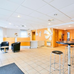 Kyriad ECO - Suresnes - La Défense - Bild 2