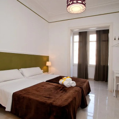 Hostal Medea thumbnail 5