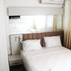 Megaron Hotel - Bild 5