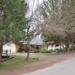 Yosemite Bass Lake House thumbnail 2