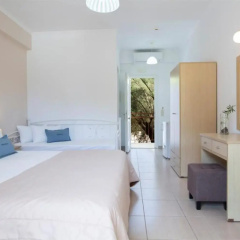 Menes Hotel thumbnail 3