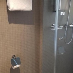 East-West Riverside Hotel - Bild 8