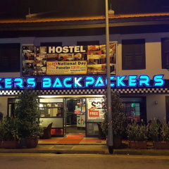Checkers Backpackers