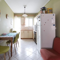Holargos Metro Rooms - Bild 9