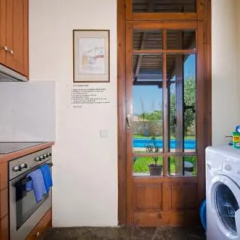 Yiannis Cottage thumbnail 5