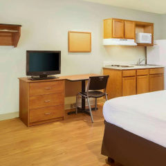 WoodSpring Suites Columbus NE I-270 Airport thumbnail 15