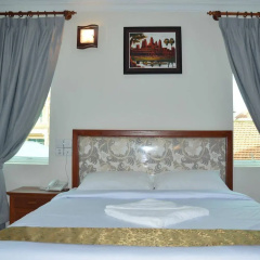 Tan Tower Hotel thumbnail 10
