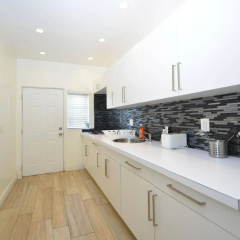Sunrise Court Apartments thumbnail 40