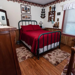 Wolf Creek Farm B&B and Motorcycle Manor at Wolf Creek Farm thumbnail 6