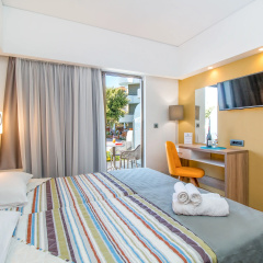 Sunny Days Hotel thumbnail 10