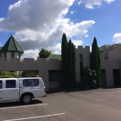 Camelot Motor Lodge