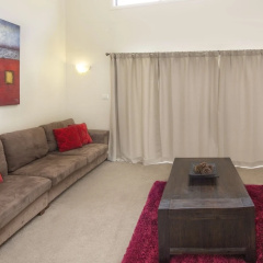 Eclipse 5- Spacious Townhouse thumbnail 4