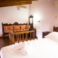 Xenon Apartments thumbnail 5