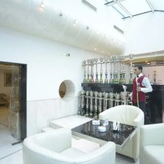 The Penthouse Suites Hotel thumbnail 7