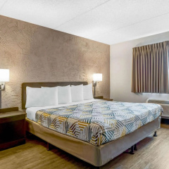 Motel 6 Elk Grove Village, IL - O'Hare