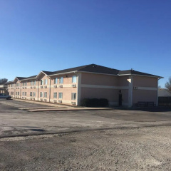 Express Inn Parsons thumbnail 1