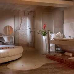 SUITE SISTINA FOR BRAVE LOVERS