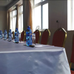 Pine Court Hotel