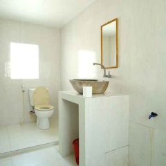 Warna Beach Hotel - Bild 8