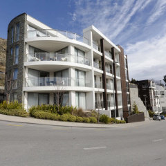 Queenstown Village Apartments