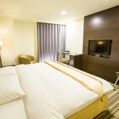 Hotel Bonza thumbnail 2