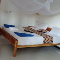 Surf & Sand Hotel thumbnail 2