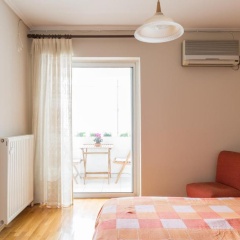 Holargos Metro Rooms - Bild 6