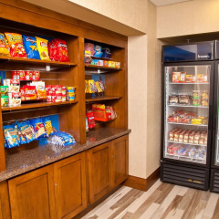 Hampton Inn & Suites Salinas thumbnail 11