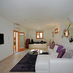 Modern Holiday Home With Private Swimming Pool - Bild 4