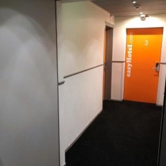 easyHotel Zürich City Centre - Bild 12