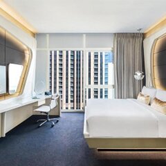 V Hotel Dubai, Curio Collection by Hilton in Dubai, United Arab Emirates from 202$, photos, reviews - zenhotels.com guestroom