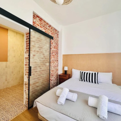 Autentic Boutique Moncloa - Bild 1