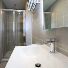 The Chocolate Box Hotel thumbnail 9