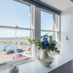 Shorefront Apartment - Sea View With 3 Bedrooms thumbnail 7