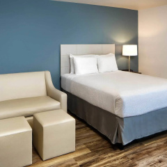WoodSpring Suites Houston IAH Airport thumbnail 18