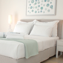 Aqua Blue Hotel thumbnail 5