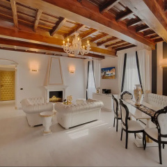 Trevi Fountain Luxury Home thumbnail 20