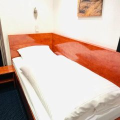 Hotel Garni Merkenich - Bild 1