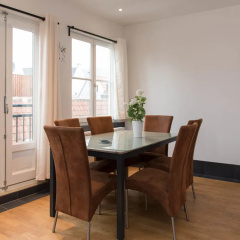 Dutch Rembrandt Apartments thumbnail 4
