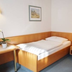 Allee - Hotel garni - Bild 2